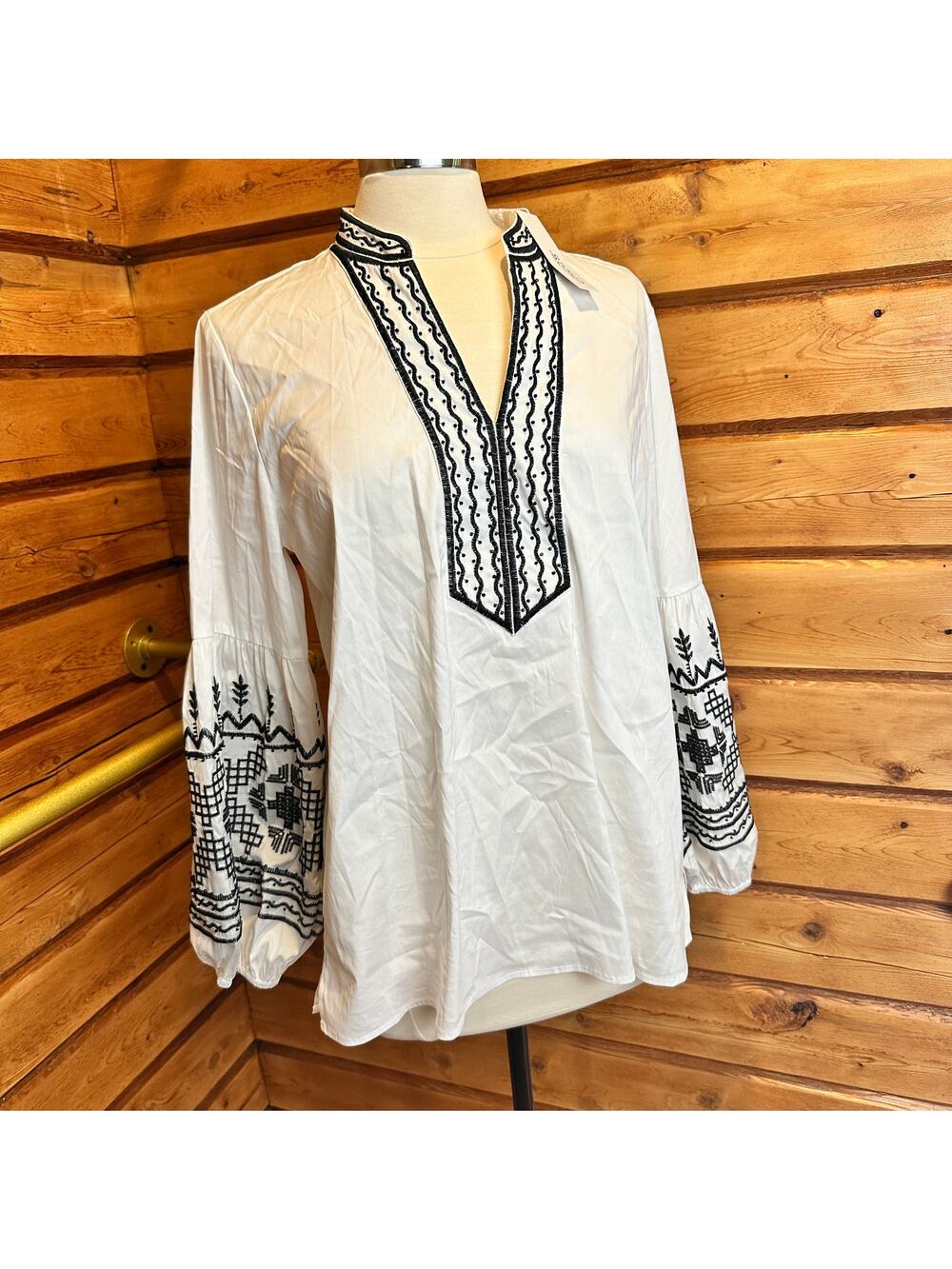 Chico's NWT Embroidered Boho Tunic Blouse White Black Beaded Size 10